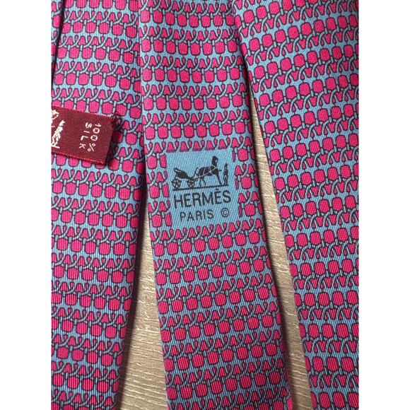 Hermes Paris Silk Tie 7157 FA- Pink Blue Link Geometric Pattern (Circa 2015) EUC - Picture 5 of 6